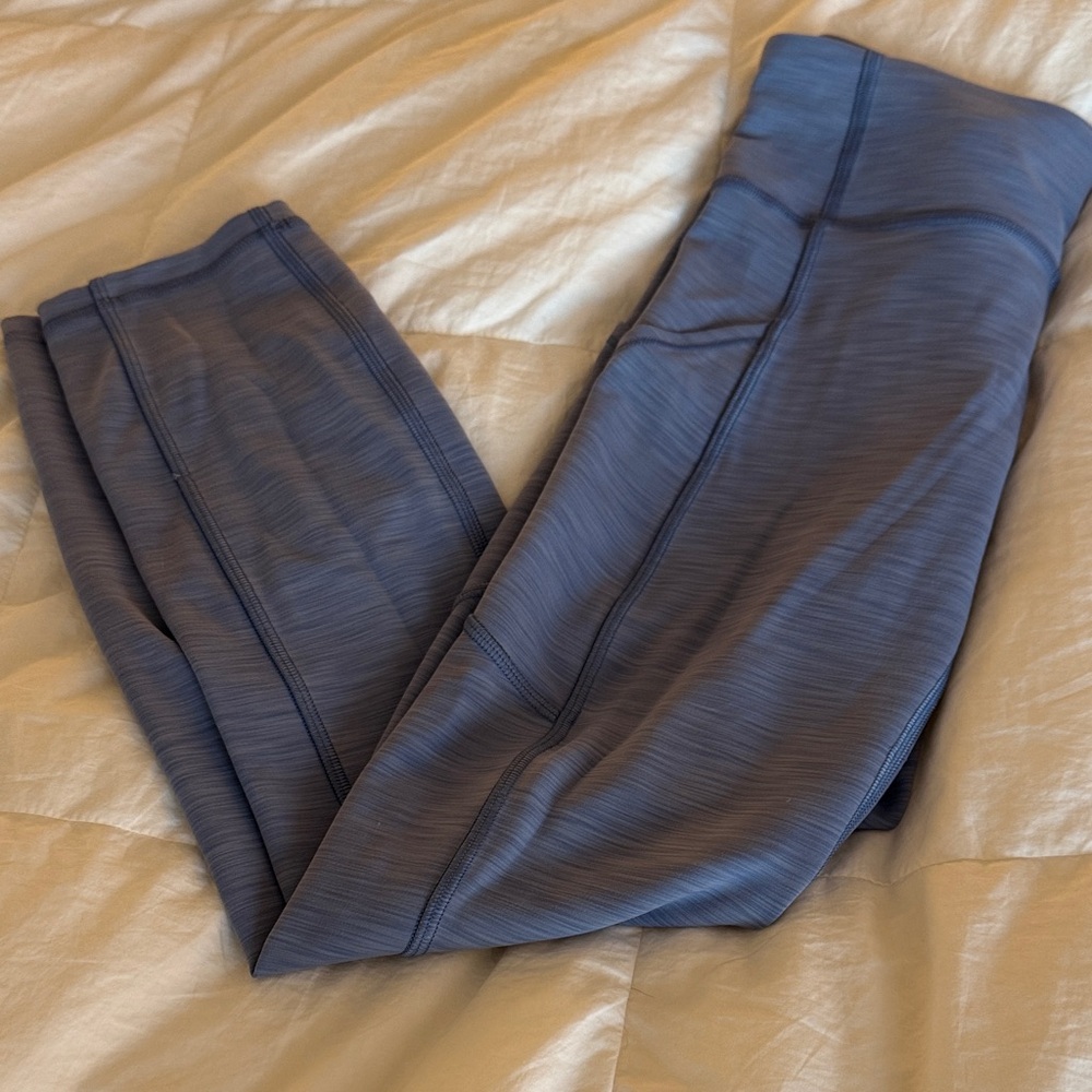 Lululemon NWOT Blue Leggings with Pockets